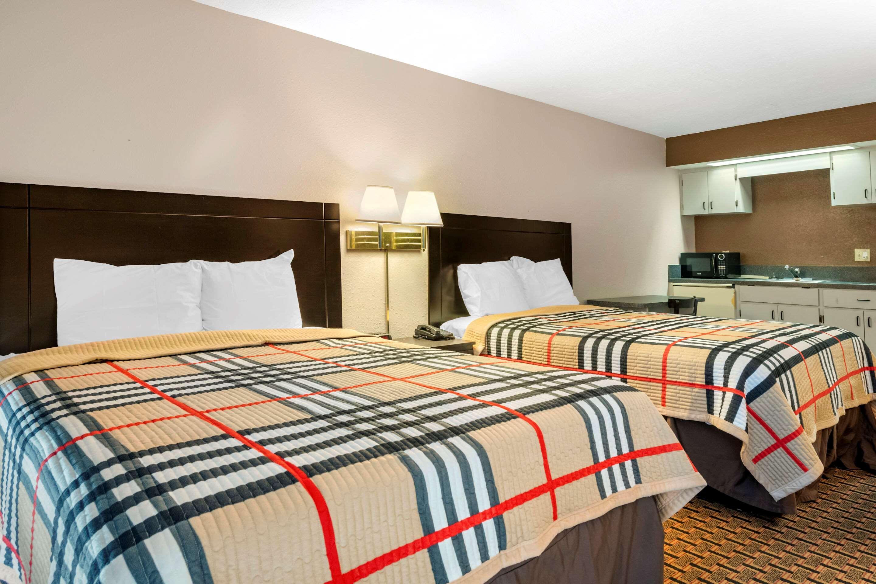 Rodeway Inn New Port Richey Zewnętrze zdjęcie