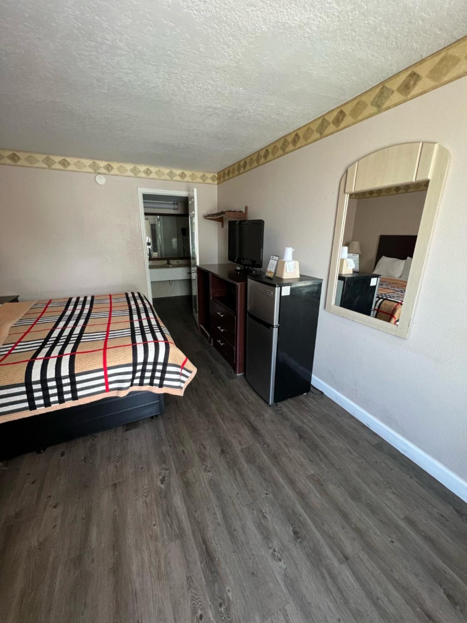 Rodeway Inn New Port Richey Zewnętrze zdjęcie