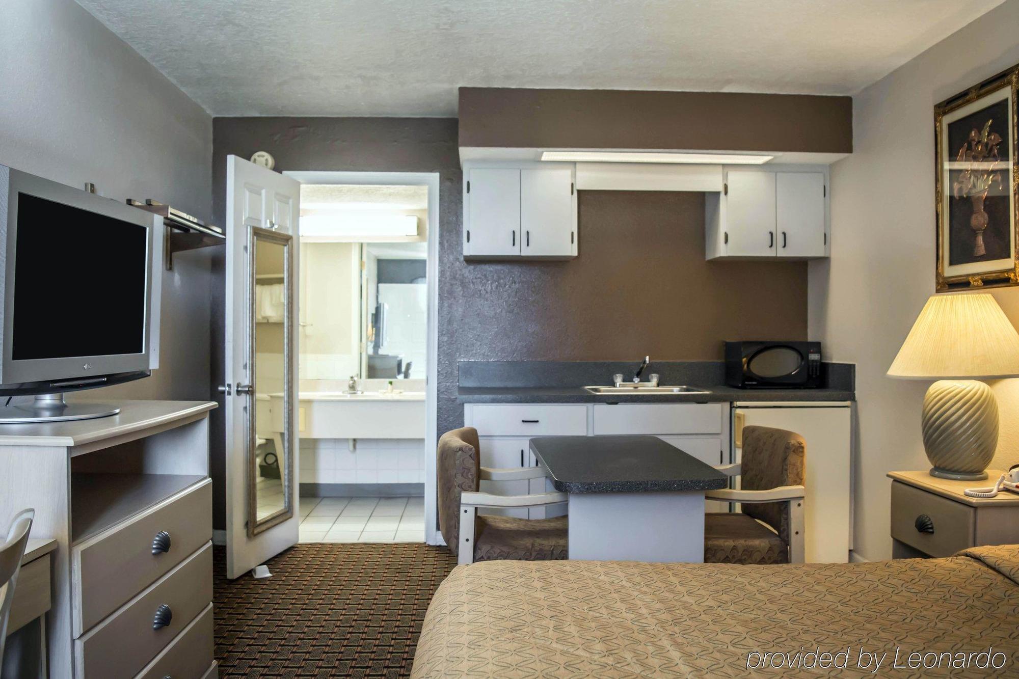 Rodeway Inn New Port Richey Zewnętrze zdjęcie