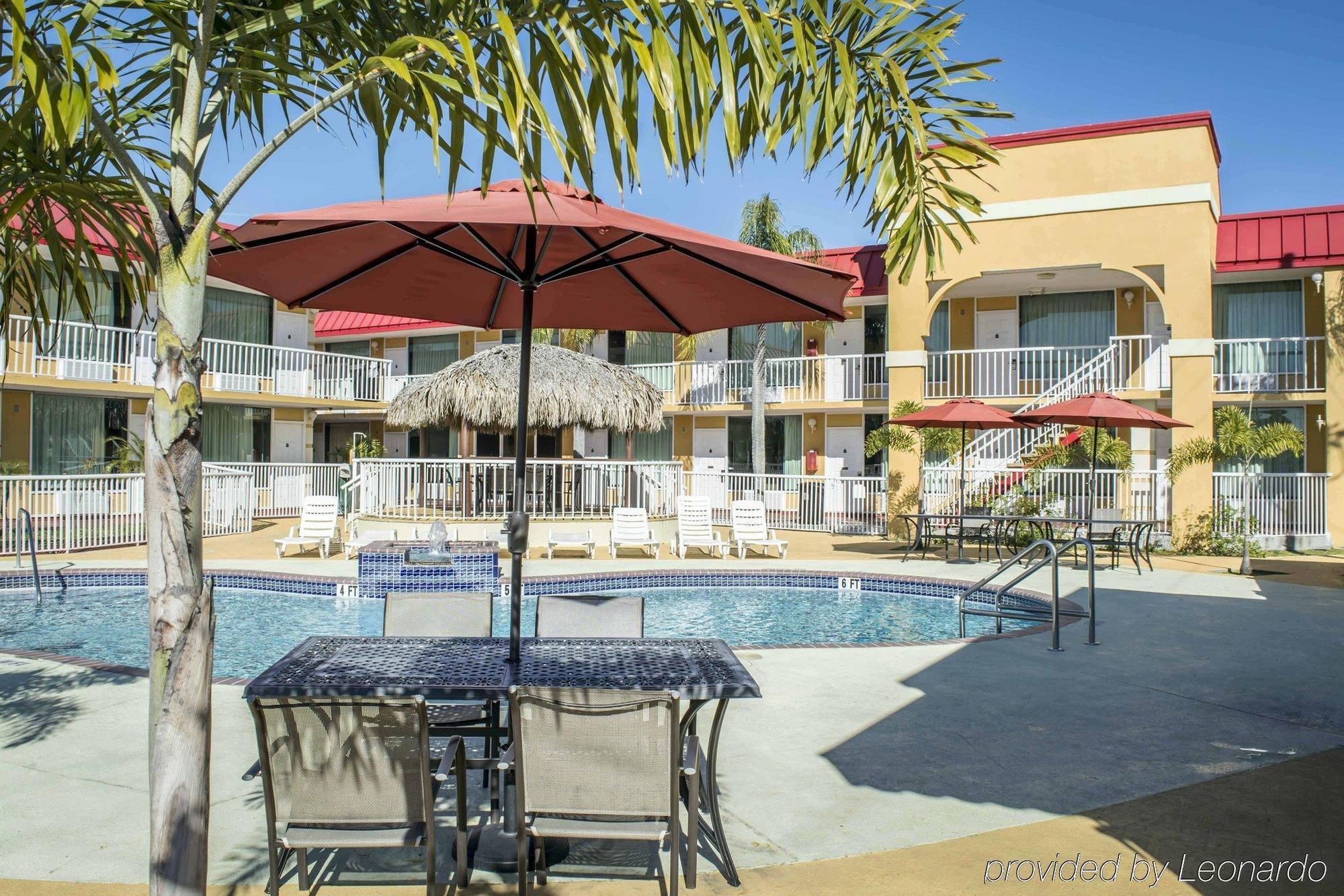 Rodeway Inn New Port Richey Zewnętrze zdjęcie